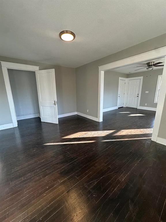 2210 34th St, Kansas City, MO 64109