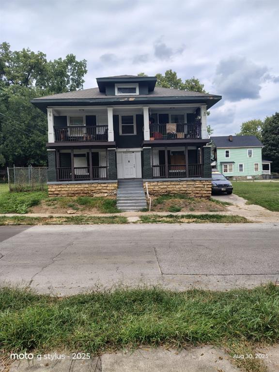 2210 34th St, Kansas City, MO 64109