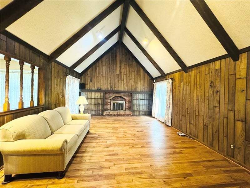 12800 Locust St, Kansas City, MO 64145