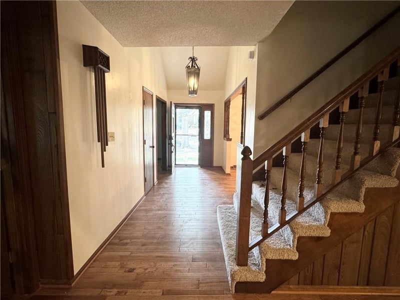 12800 Locust St, Kansas City, MO 64145