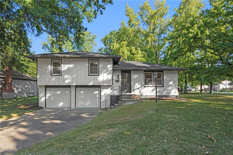 8416 97th Ter, Kansas City, MO 64134