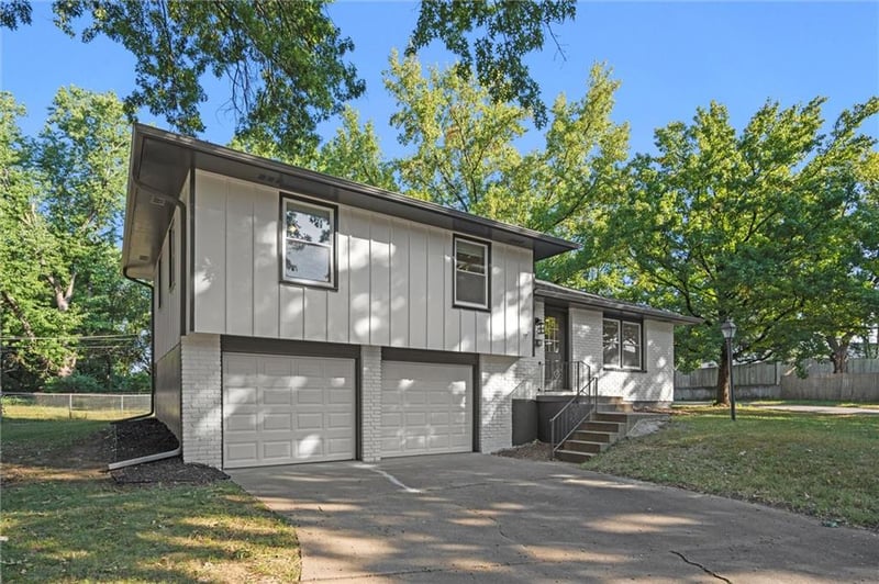 8416 97th Ter, Kansas City, MO 64134