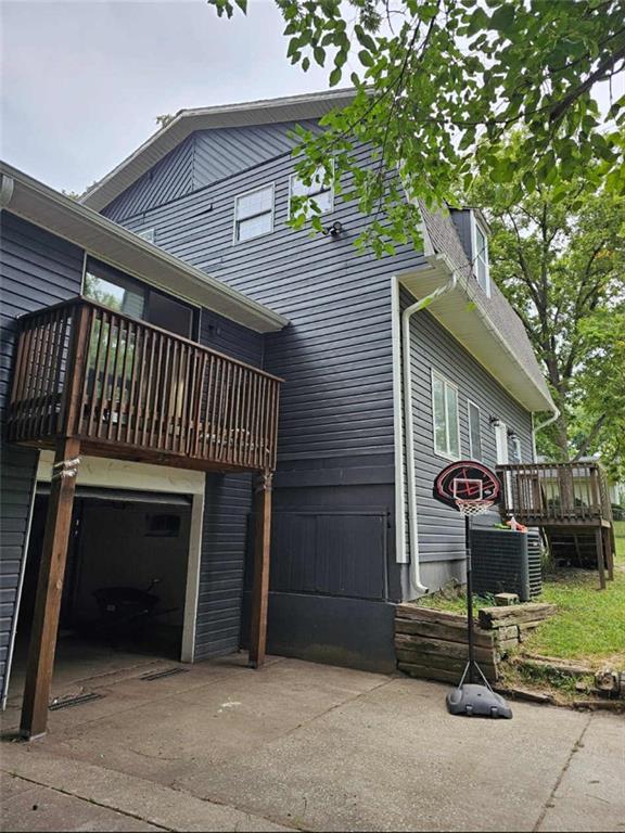 6926 56th St, Kansas City, MO 64119