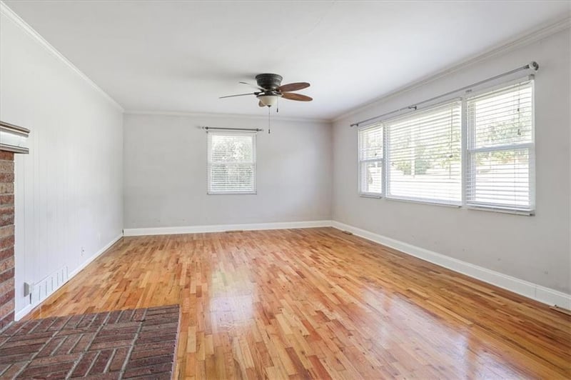 7000 Waukomis Dr, Kansas City, MO 64151