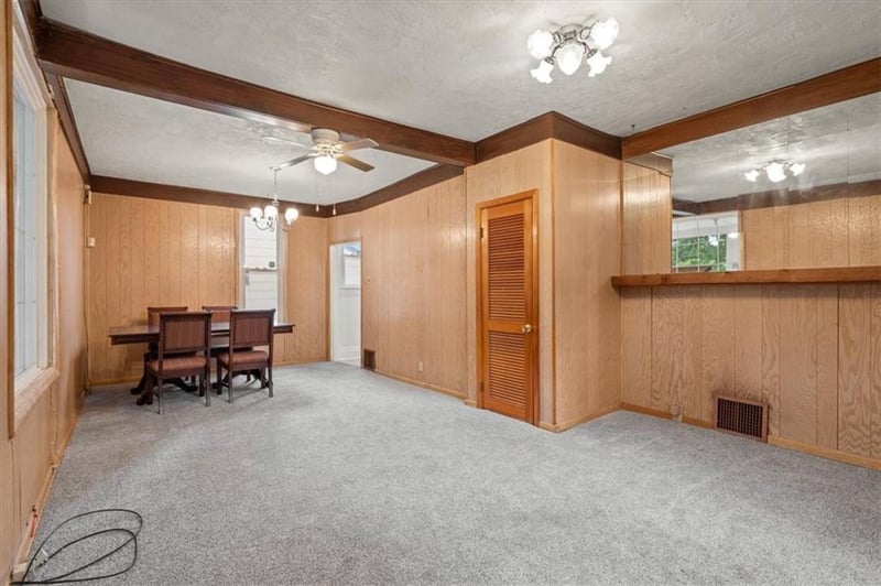 6010 Kenwood Ave, Kansas City, MO 64110