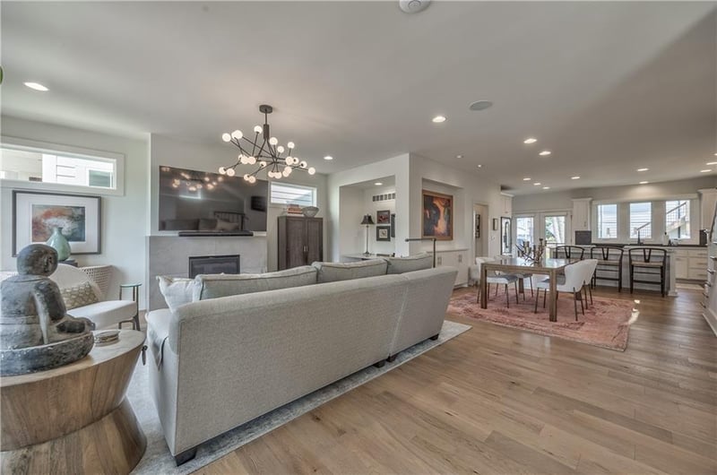 732 45th St, Kansas City, MO 64111