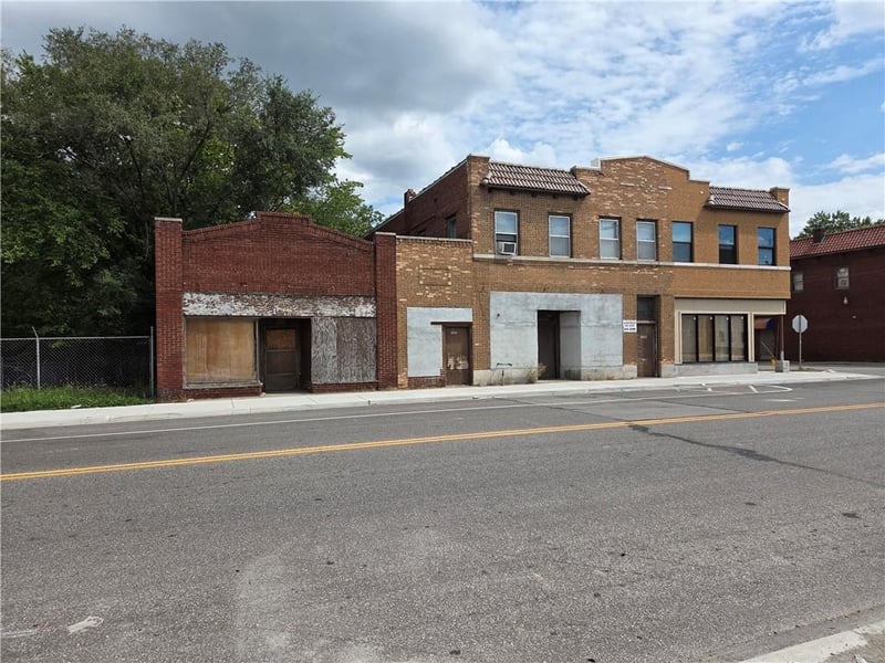 7937 Paseo Blvd, Kansas City, MO 64131