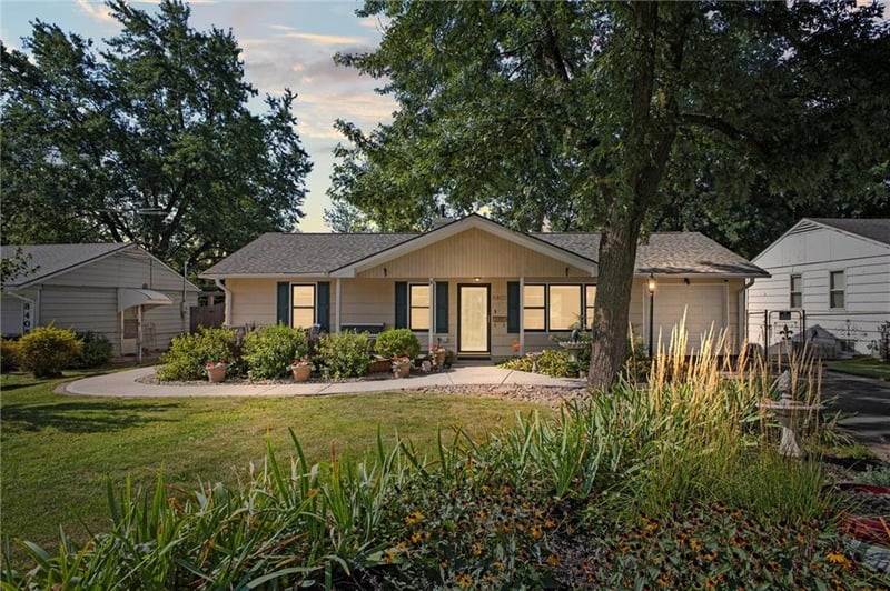 8403 110th Ter, Kansas City, MO 64134