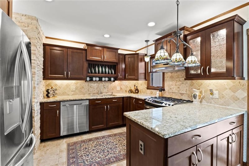 8403 110th Ter, Kansas City, MO 64134