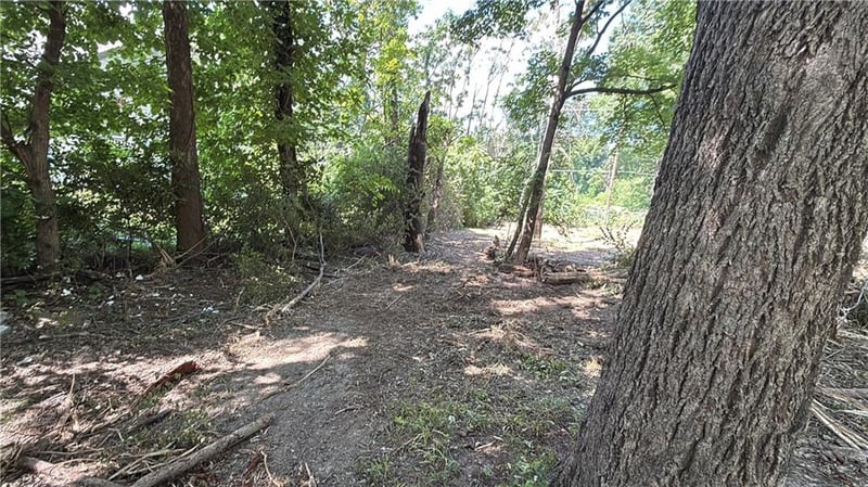 3638 Woodland Ave, Kansas City, MO 64116