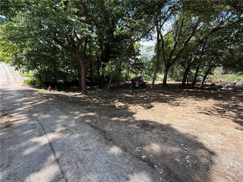 3638 Woodland Ave, Kansas City, MO 64116