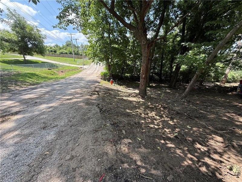 3638 Woodland Ave, Kansas City, MO 64116