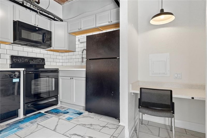 609 Central St #1404, Kansas City, MO 64105