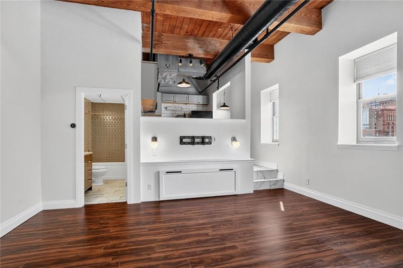 609 Central St #1404, Kansas City, MO 64105