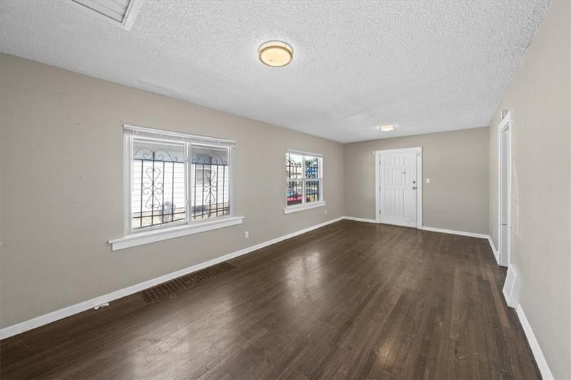 3408 Mersington Ave, Kansas City, MO 64128