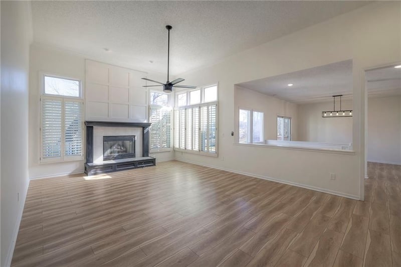 13835 Craig St, Overland Park, KS 66223