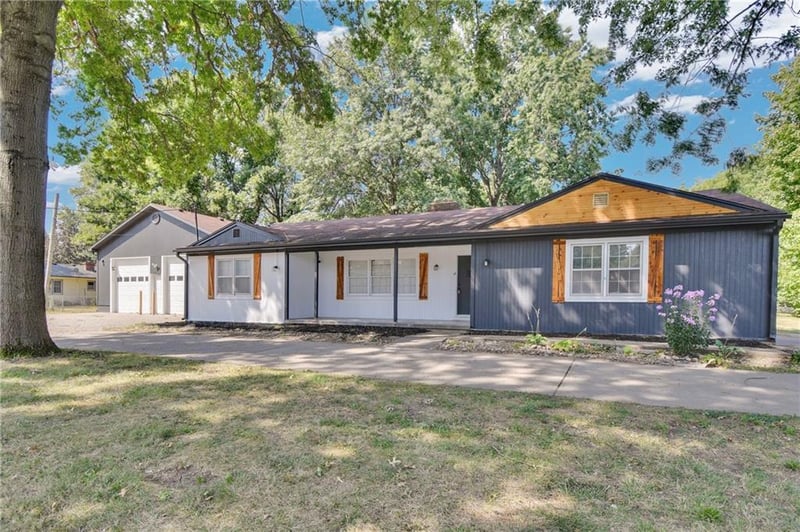 9712 Blue Ridge Blvd, Kansas City, MO 64134