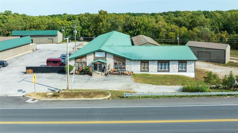 408 Main St, Greenwood, MO 64034