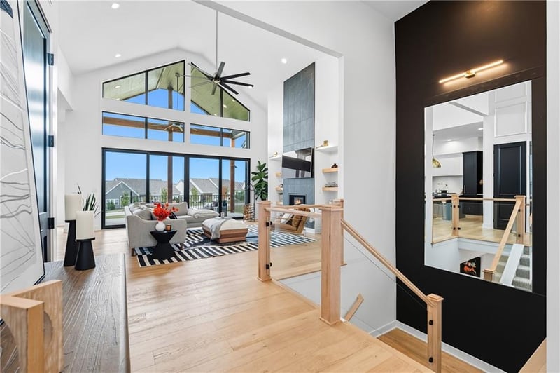 17420 Crystal St, Overland Park, KS 66221