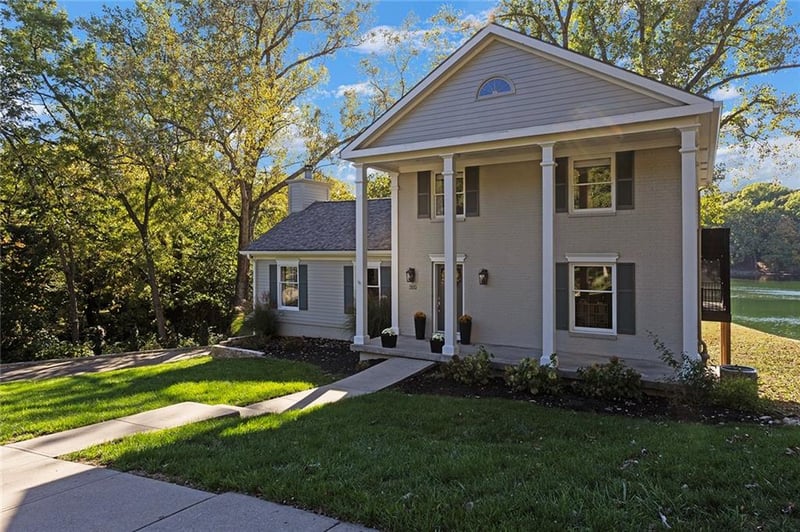 900 Wildbriar Dr, Liberty, MO 64068