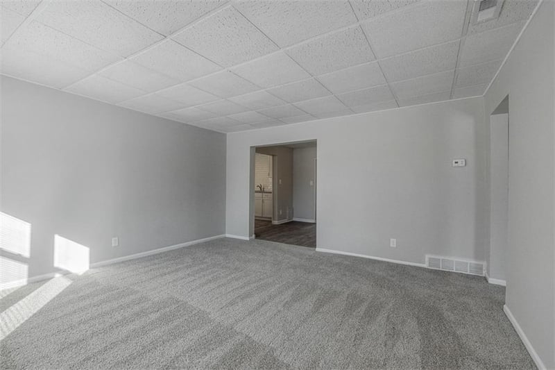 7410 57th St, Kansas City, MO 64129