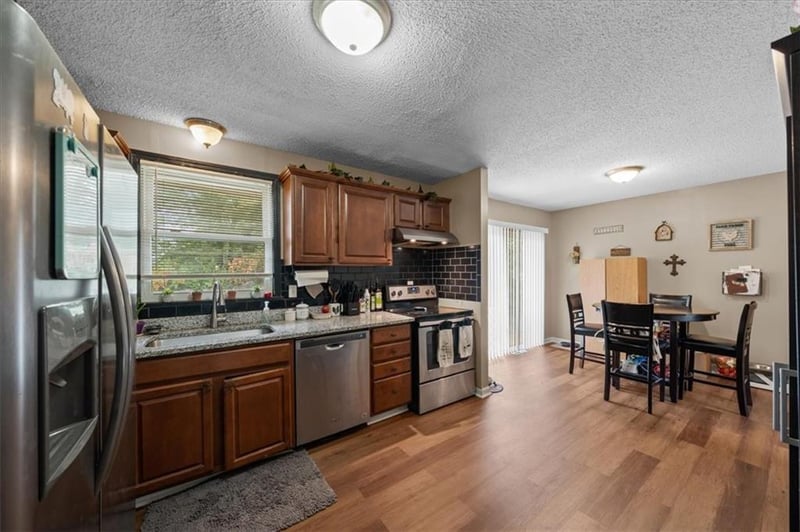 11604 Manchester Ave, Kansas City, MO 64134