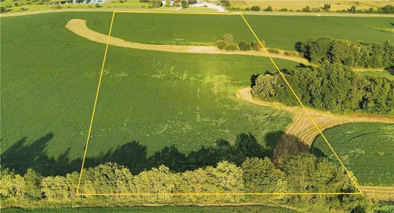 TBD Hwy V Hw, Gallatin, MO 64640