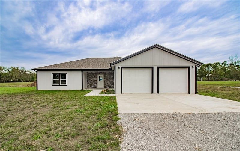 125 171 Rd, Warrensburg, MO 64093