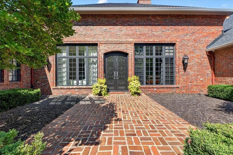 1236 57th St, Kansas City, MO 64113