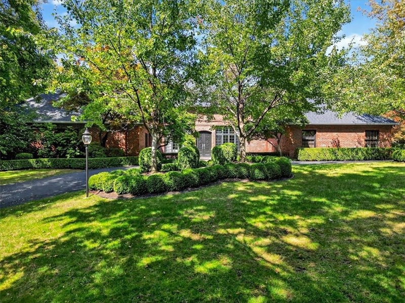 1236 W 57th St, Kansas City, MO 64113