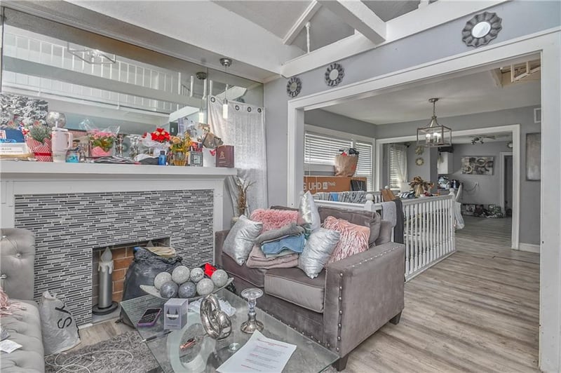 4216 College Ave, Kansas City, MO 64130