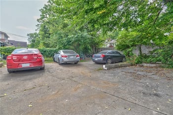 4216 College Ave, Kansas City, MO 64130