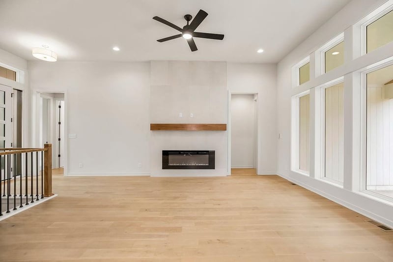 16642 Hall St, Olathe, KS 66062