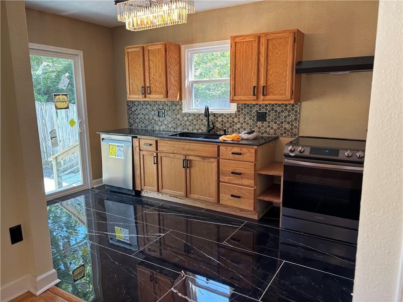 1150 75 Ter, Kansas City, MO 64131