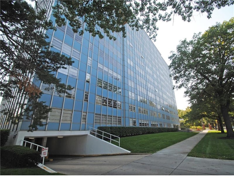 333 W Meyer Blvd #1007, Kansas City, MO 64113