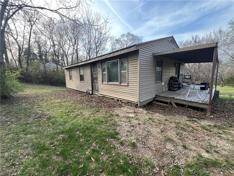 7102 55th St, Kansas City, MO 64129