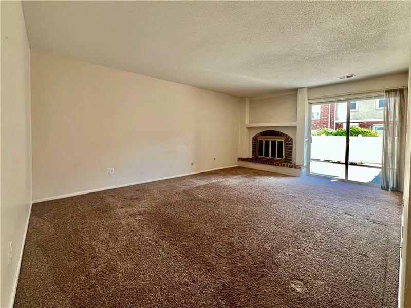 10120 96th St #A, Overland Park, KS 66212