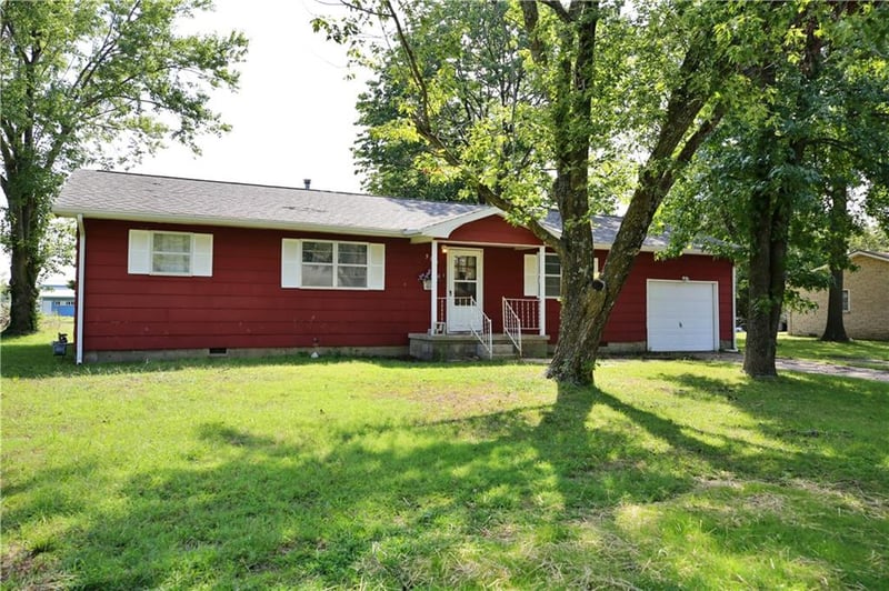309 25th St, Baxter Springs, KS 66713
