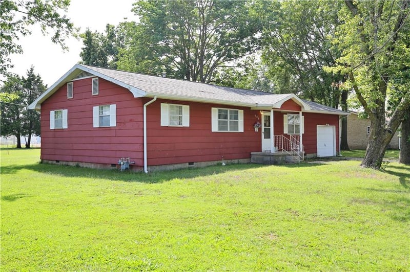 309 25th St, Baxter Springs, KS 66713