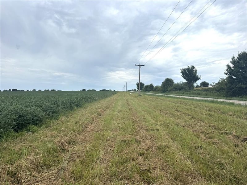TBD V Hwy Hw, Gallatin, MO 64640