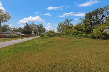 5650 Agnes Ave, Kansas City, MO 64130