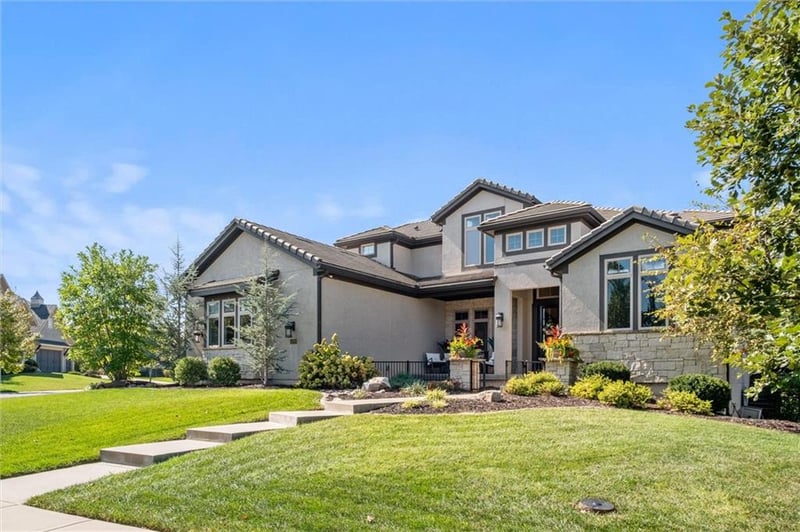 11720 W 164th Pl, Overland Park, KS 66221