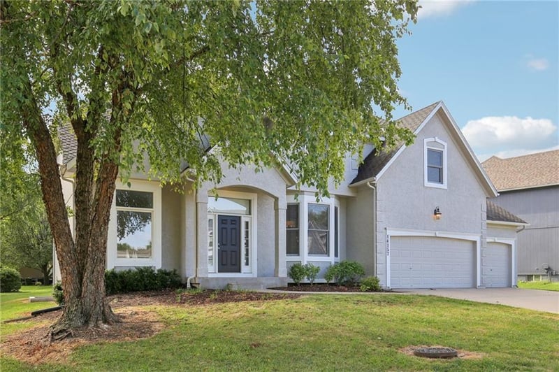 14157 Bond St, Overland Park, KS 66221