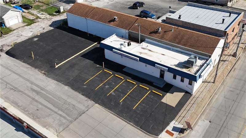 6303 King Hill Ave, St Joseph, MO 64504