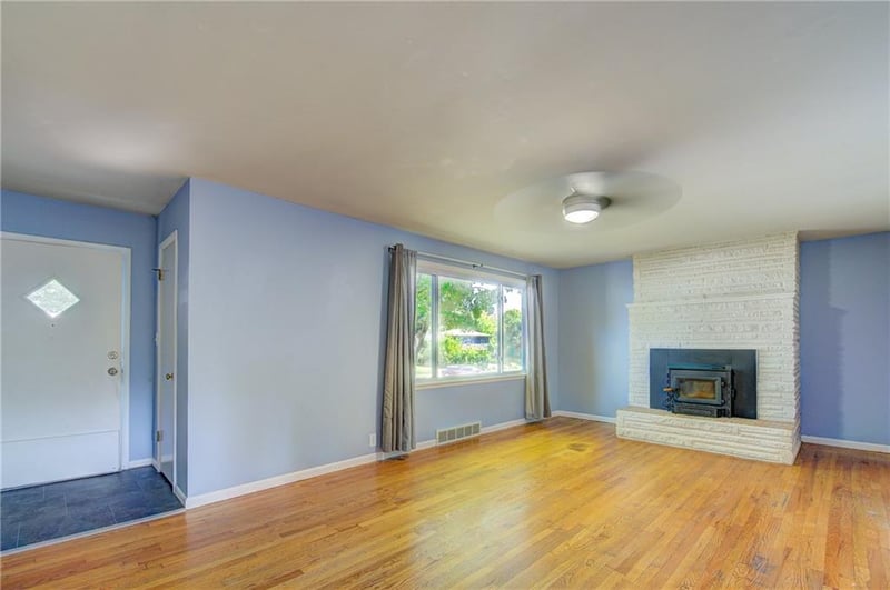 605 5th St, Lee's Summit, MO 64063