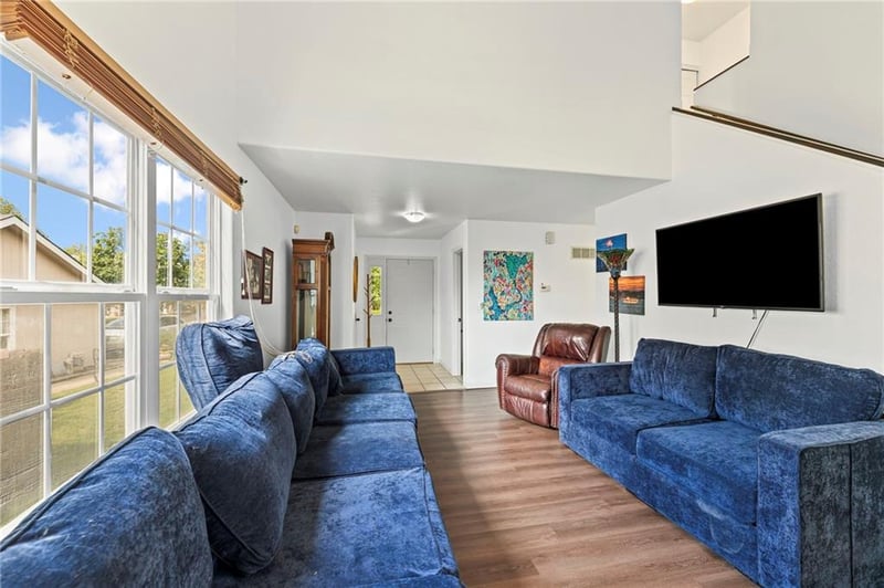 1526 Legend Trail Dr #B, Lawrence, KS 66047