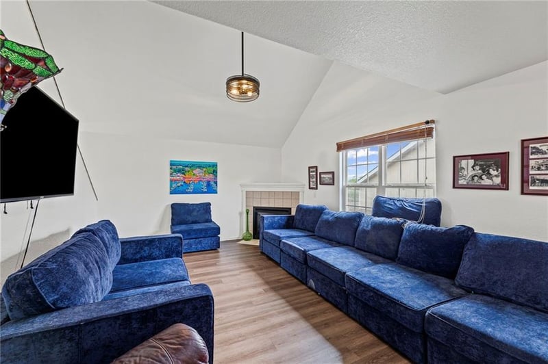 1526 Legend Trail Dr #B, Lawrence, KS 66047