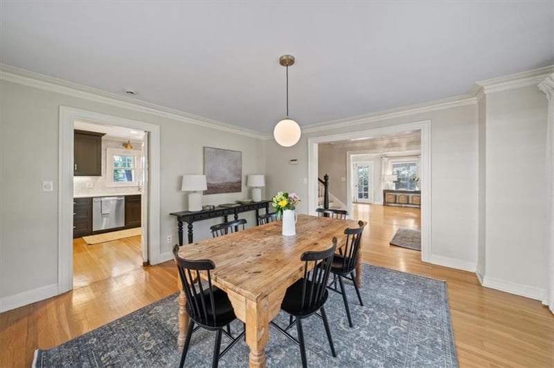 6229 Summit St, Kansas City, MO 64113