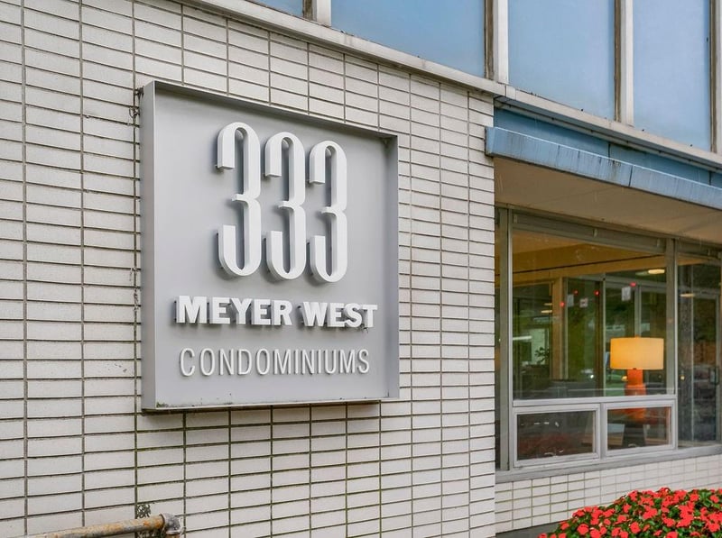 333 Meyer Blvd #215, Kansas City, MO 64113