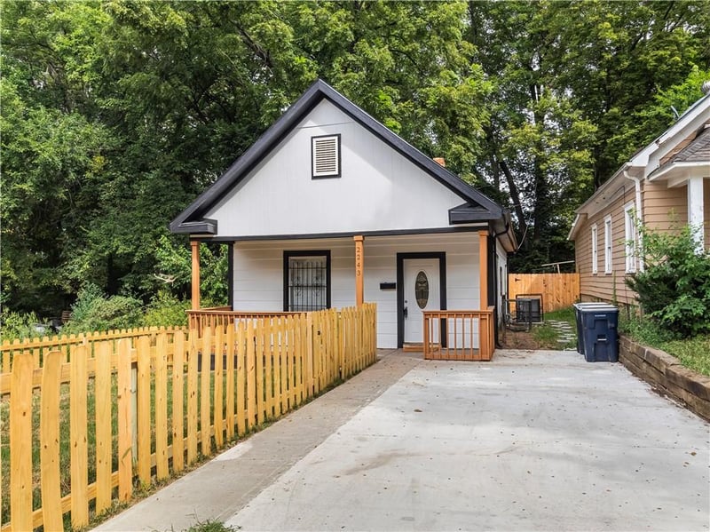 2243 Spruce Ave, Kansas City, MO 64127